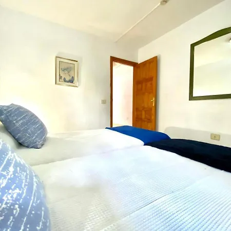 شقة Comodo Apartamento De Un En طوستا ديل سيلونثيو
