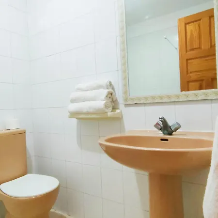 شقة Comodo Apartamento De Un En طوستا ديل سيلونثيو